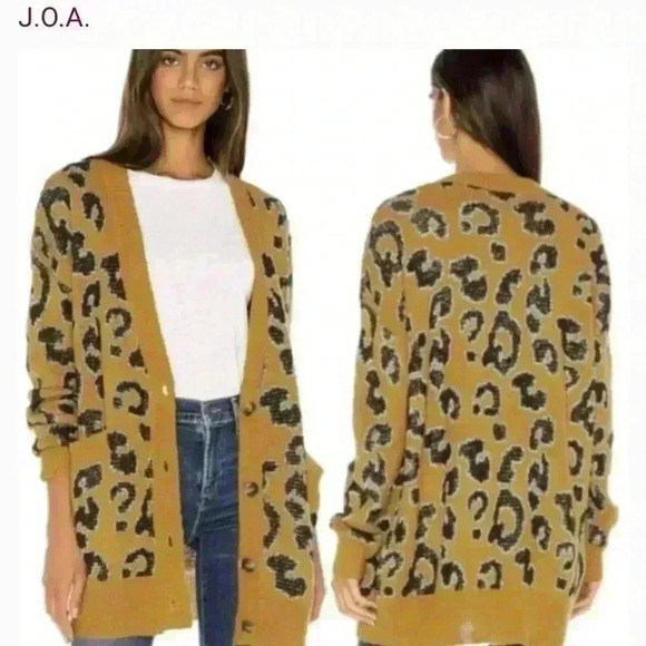 J.O.A Just One Answer leopard cardigan sweater - Picture 2 of 6
